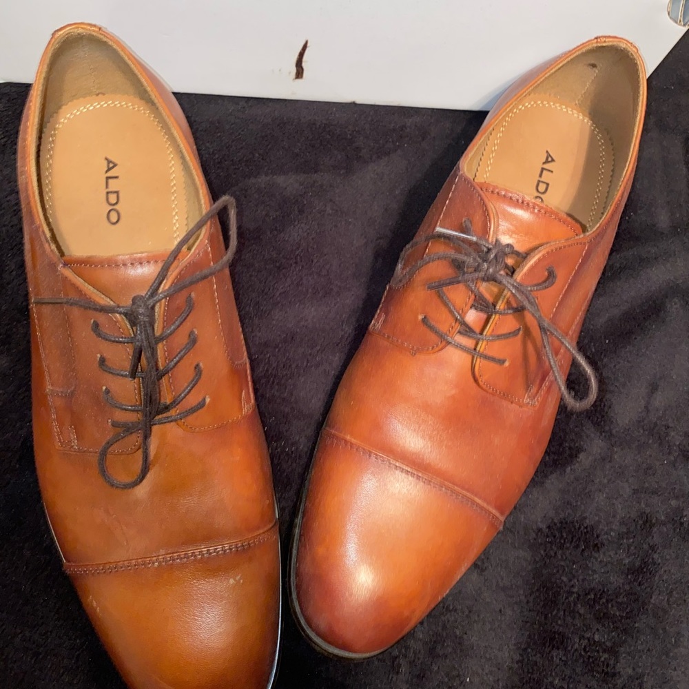 Shoes - Picture 2 of 5